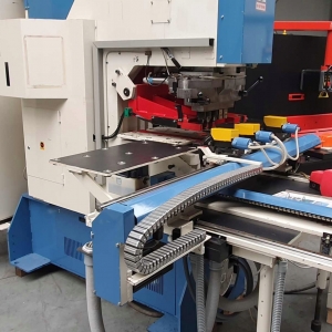 Wykrawarka prasa Mubea CNC 1250x750 mm 