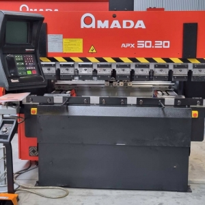 AMADA APX 50 t x 2050 CNC 7 osi