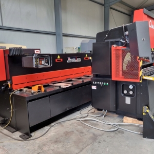 Komplet maszyn blach 4 mm CNC AMADA prasa+gilotyna