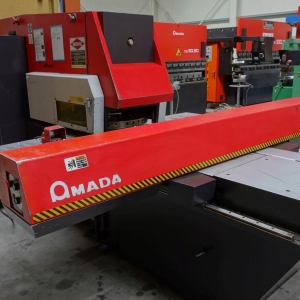 Wykrawarka prasa AMADA Aries 245 1250 x 2500 mm