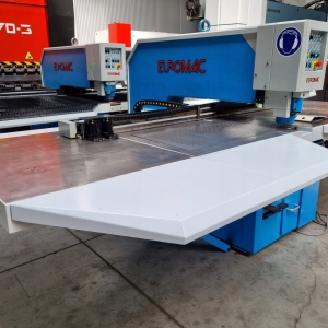 Wykrawarka prasa Euromac CX 1000x5000 mm 30ton CNC