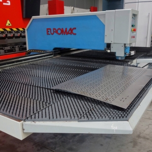 Wykrawarka prasa Euromac CX 1000x5000 mm 30ton CNC