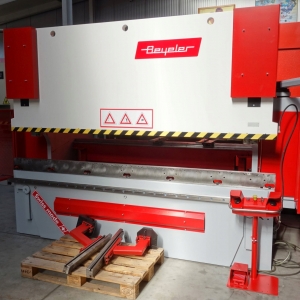 Beyeler 150 t x 3100 mm 6osi CNC