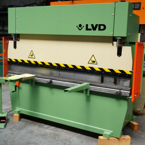 LVD 50 t x 2550 mm manualna