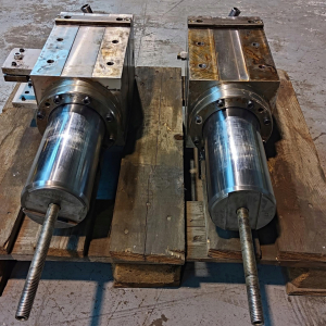 Siłowniki do prasy krawędziowej komplet skok 220 x śr. 120 mm, 65-80 t