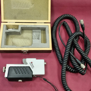 Kątomierz elektroniczny przewodowy do prasy krawędziowej AMADA DIGIPRO